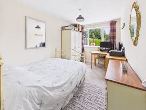 Bedroom- click for photo gallery